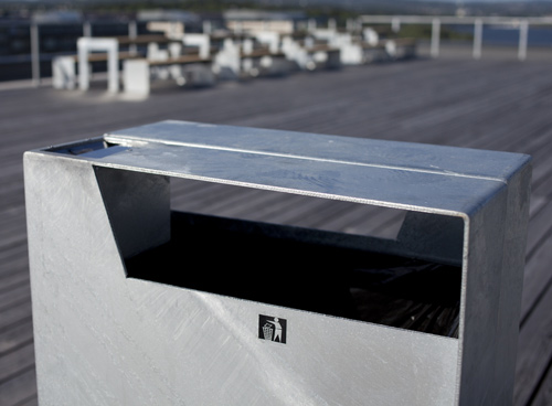 Corbeille avec cendrier BLOC 100L