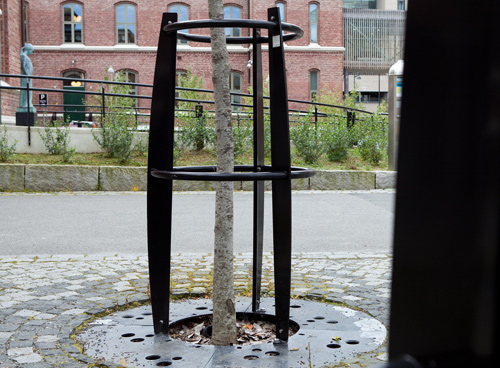 Grille d'arbre ronde URBAN